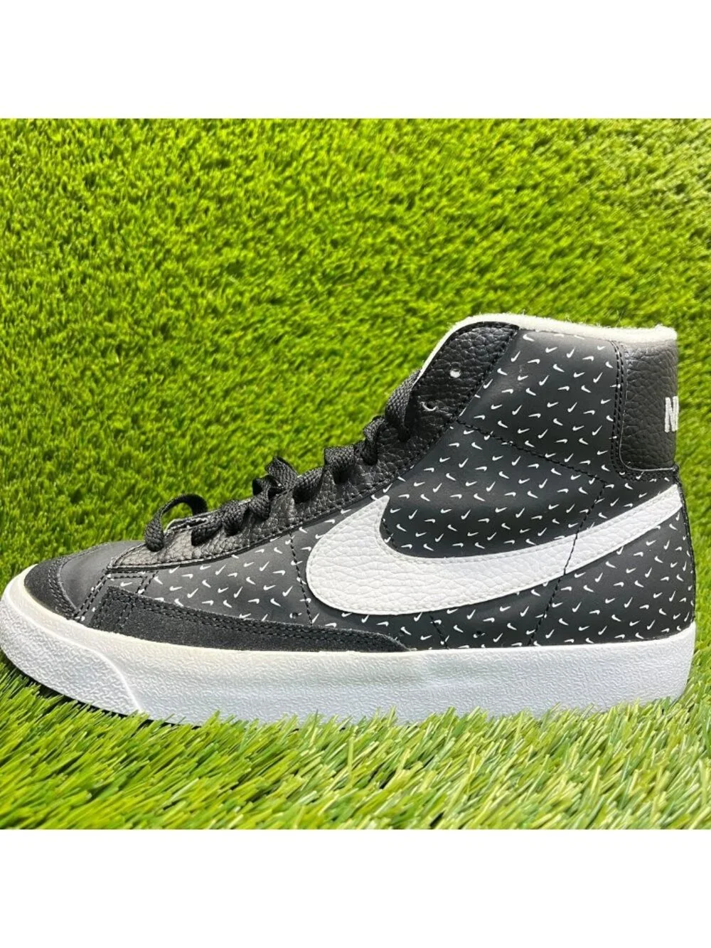 Nike Blazer Mid '77 GS Polka Swoosh Boys Size 7Y Black Athletic Shoes Sneakers